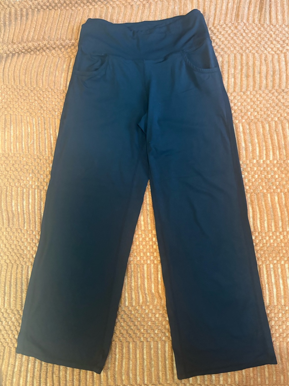 Black High-Waisted Wide Leg Yoga Pants with Pockets